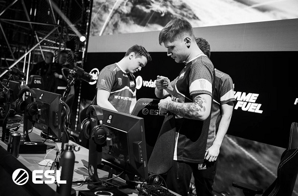 了球迷和媒 了球迷和媒